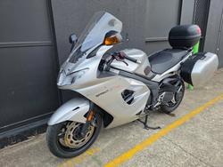 2011 Triumph SPRINT GT SILVER