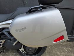 2011 Triumph SPRINT GT SILVER