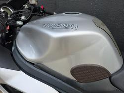 2011 Triumph SPRINT GT SILVER