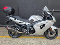 2011 Triumph SPRINT GT SILVER