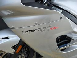 2011 Triumph SPRINT GT SILVER