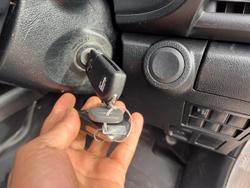 2019 Toyota Hilux Workmate TGN121R 4x2 Silver Sky