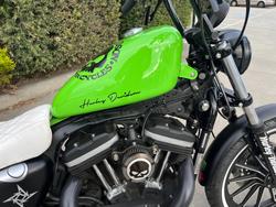 2010 HARLEY-DAVIDSON XL883 IRON 883 Black