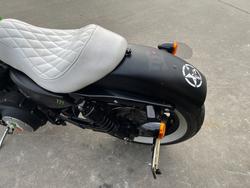 2010 HARLEY-DAVIDSON XL883 IRON 883 Black