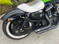 2010 HARLEY-DAVIDSON XL883 IRON 883 Black