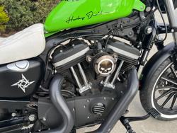 2010 HARLEY-DAVIDSON XL883 IRON 883 Black