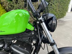 2010 HARLEY-DAVIDSON XL883 IRON 883 Black