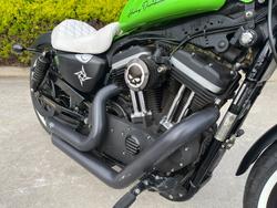 2010 HARLEY-DAVIDSON XL883 IRON 883 Black