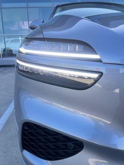 2025 Genesis GV70 2.5T ADVANCED