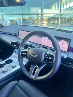 2025 Genesis GV70 2.5T ADVANCED