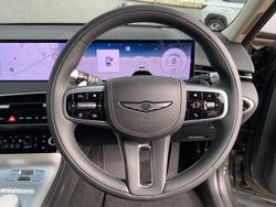 2025 Genesis GV70 2.5T SIGNATURE