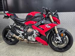 2022 BMW Motorrad S 1000 R RED