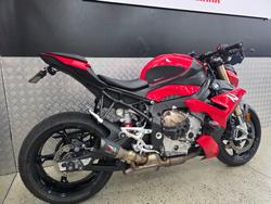2022 BMW Motorrad S 1000 R RED