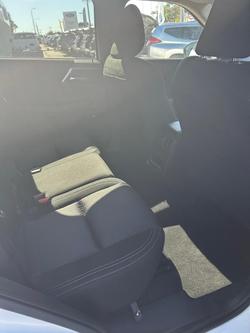 2025 Mitsubishi Outlander LS