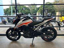 2022 Ktm 390 DUKE WHITE