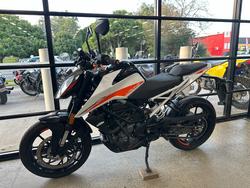 2022 Ktm 390 DUKE WHITE