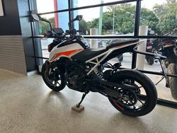 2022 Ktm 390 DUKE WHITE