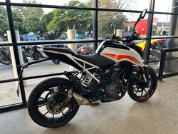 2022 Ktm 390 DUKE WHITE