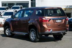 2015 Isuzu
MU-X LS-M