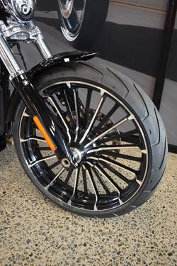 2025 Harley-davidson FXBR BREAKOUT (117) VIVID BLACK