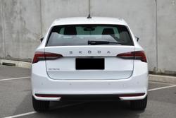2025 SKODA Octavia 110TSI Select NX MY25 Moon White