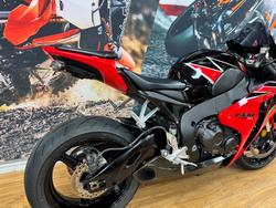 2010 Honda CBR1000RR (FIREBLADE) RED