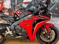 2010 Honda CBR1000RR (FIREBLADE) RED