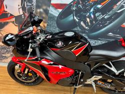 2010 Honda CBR1000RR (FIREBLADE) RED