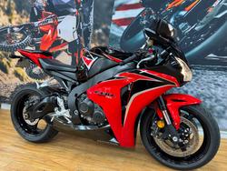 2010 Honda CBR1000RR (FIREBLADE) RED