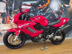 2002 Honda VTR1000F (FIRESTORM) RED