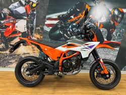 KTM 2025 KTM 390CC SMC R