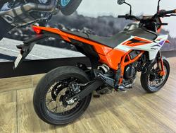 2025 Ktm 2025 Ktm 390CC SMC R ORANGE/WHITE