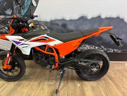 2025 Ktm 2025 Ktm 390CC SMC R ORANGE/WHITE