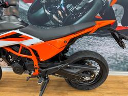 2025 Ktm 2025 Ktm 390CC SMC R ORANGE/WHITE