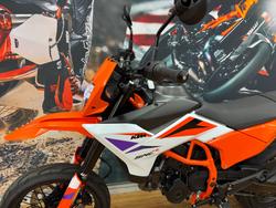 2025 Ktm 2025 Ktm 390CC SMC R ORANGE/WHITE