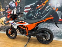 2025 Ktm 2025 Ktm 390CC SMC R ORANGE/WHITE