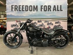 2016 Harley-davidson FXSB SOFTAIL BREAKOUT Black