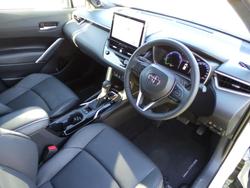 2024 Toyota Corolla Cross Atmos