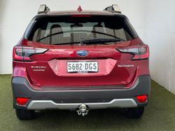 2024 Subaru
Outback AWD Touring