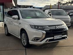 2021 Mitsubishi
Outlander PHEV Exceed
