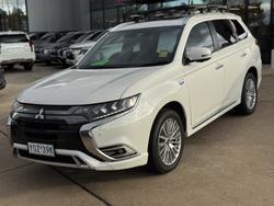 2021 Mitsubishi
Outlander PHEV Exceed