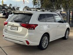 2021 Mitsubishi
Outlander PHEV Exceed