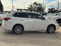 2021 Mitsubishi
Outlander PHEV Exceed