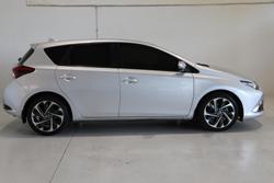 2017 Toyota
                Corolla Ascent Sport