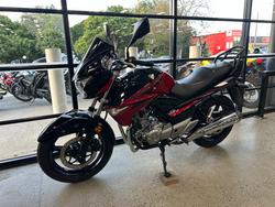 2015 Suzuki INAZUMA 250 (GW250) RED