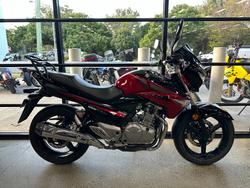 2015 Suzuki INAZUMA 250 (GW250) RED