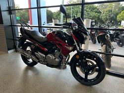 2015 Suzuki INAZUMA 250 (GW250) RED
