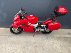 2002 Honda VFR800F (VFR800Fi) RED