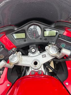 2002 Honda VFR800F (VFR800Fi) RED