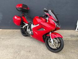 2002 Honda VFR800F (VFR800Fi) RED